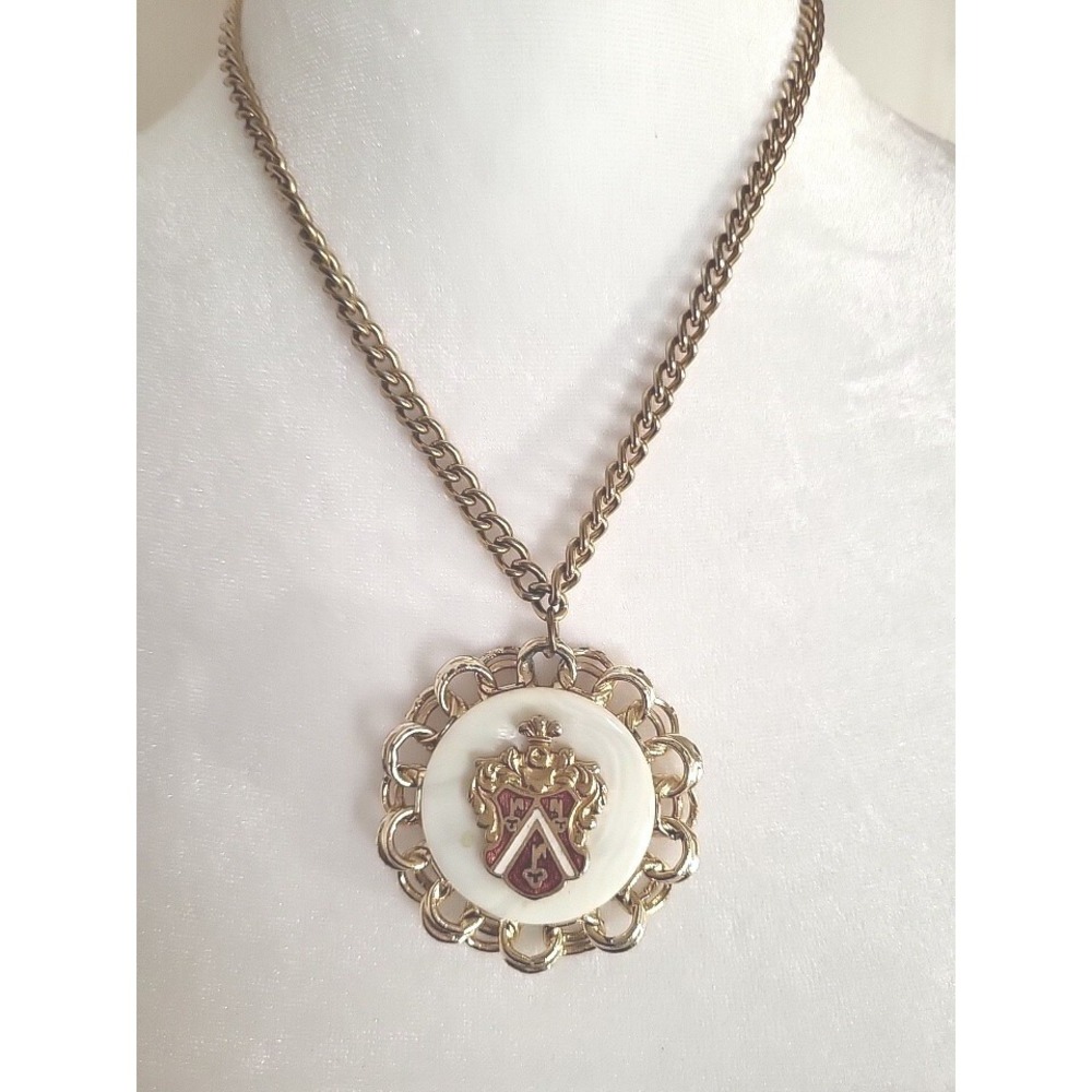 Coat Of Arms Gold tone 16" Pendant Necklace Raised Shield Crest Three Keys [277]